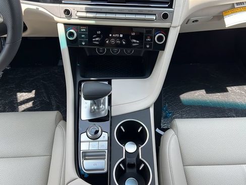 Used 2026 Genesis G70 2.5T RWD image 17