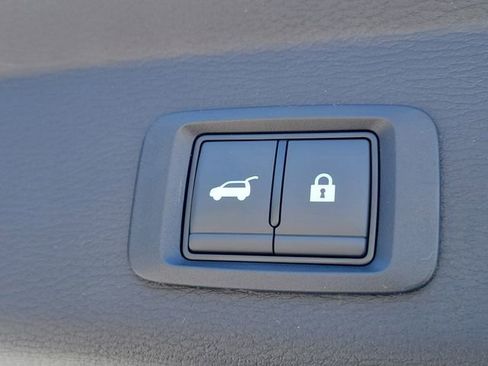 New 2026 Mitsubishi Outlander SE FWD image 12