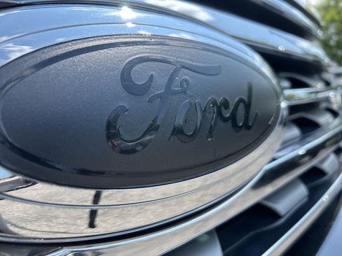 Used 2020 Ford Expedition Limited AWD/4WD image 23