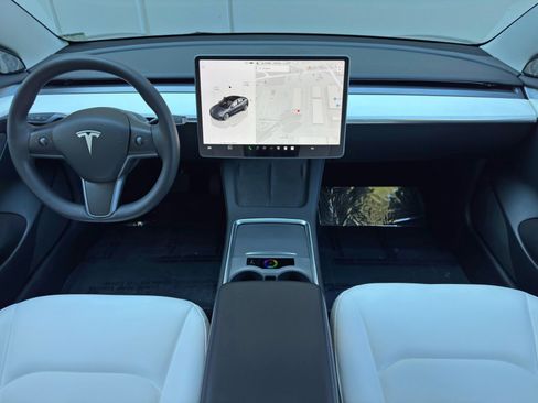 Used 2023 Tesla Model 3 Standard Range RWD image 13