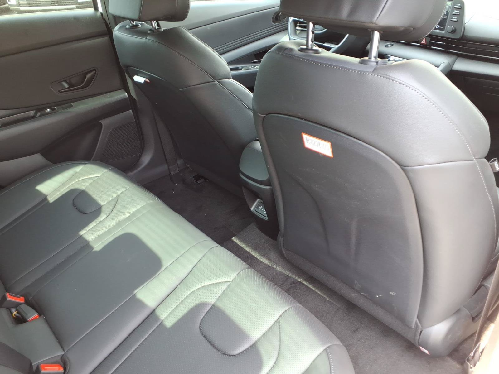 New 2026 Hyundai Elantra SEL Sport FWD image 8