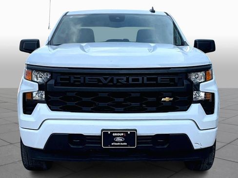 Used 2023 Chevrolet Silverado 1500 Custom image 3