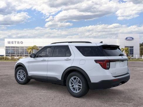 New 2026 Ford Explorer Active RWD image 11