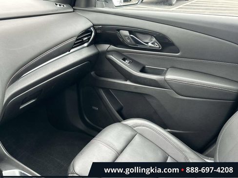 Used 2023 Chevrolet Traverse RS w/ LPO, Floor Liner Package FWD image 31