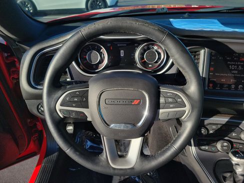 Used 2015 Dodge Challenger SXT Plus image 22