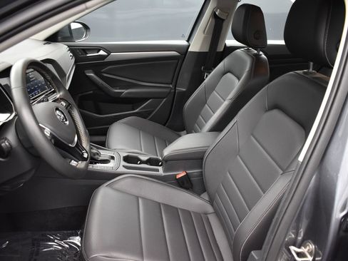 Used 2021 Volkswagen Jetta FWD image 11