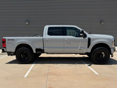 Certified 2026 Ford F250 Platinum AWD/4WD image 2