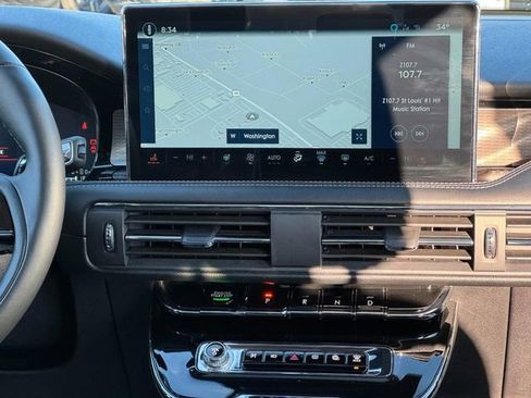 Used 2025 Lincoln Corsair Grand Touring w/ Equipment Group 301A image 13