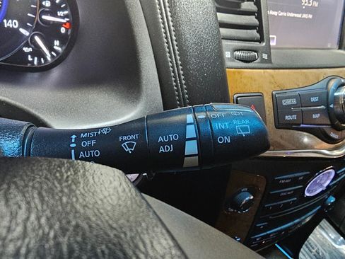 Used 2014 INFINITI QX80 4WD w/ Theater Package image 33