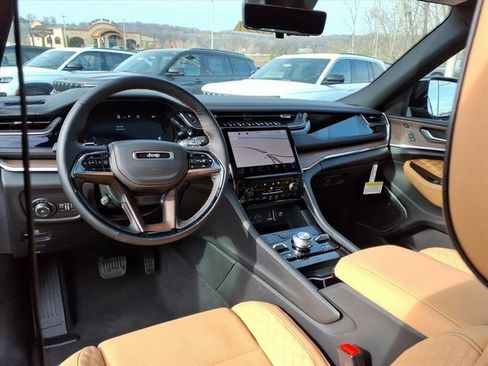 New 2025 Jeep Grand Cherokee L Summit image 13