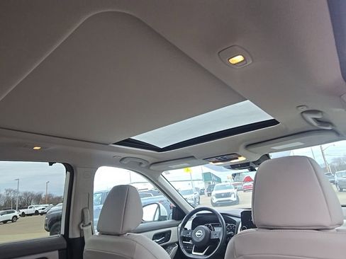 Certified 2023 Nissan Rogue SL w/ SL Premium Package image 33