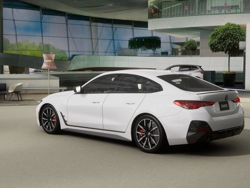 New 2026 BMW 430i w/ M Sport Package RWD image 2