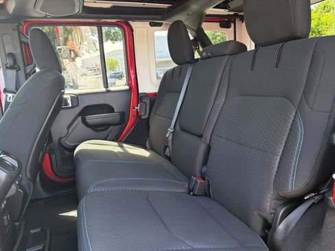 Certified 2025 Jeep Wrangler Unlimited Rubicon 4xe w/ Safety Group AWD/4WD image 13