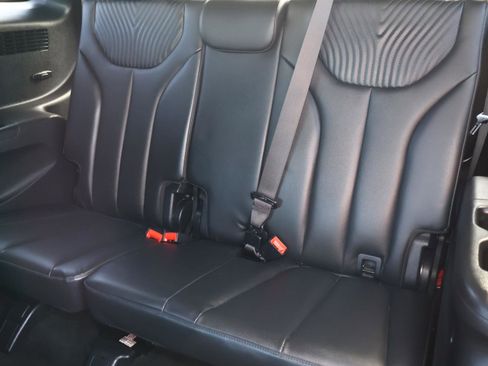 Used 2023 Hyundai Palisade Calligraphy image 21