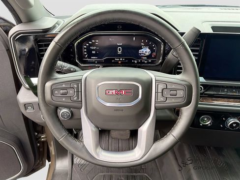 Used 2024 GMC Sierra 1500 Elevation w/ LPO, Elevation Black Package RWD image 12