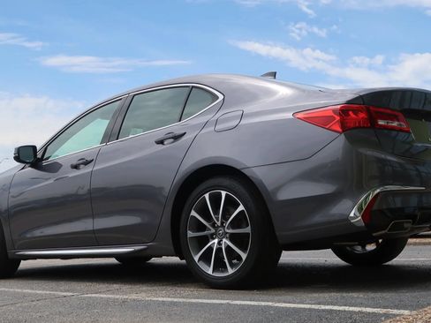 Used 2018 Acura TLX V6 w/ Technology Package FWD image 13