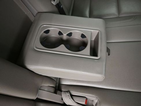 Used 2019 GMC Yukon SLT AWD/4WD image 35