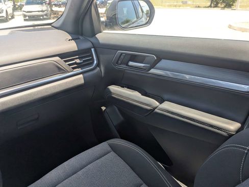 Used 2025 GMC Terrain Elevation AWD/4WD image 20