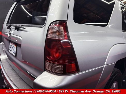 Used 2004 Toyota 4Runner SR5 RWD image 27