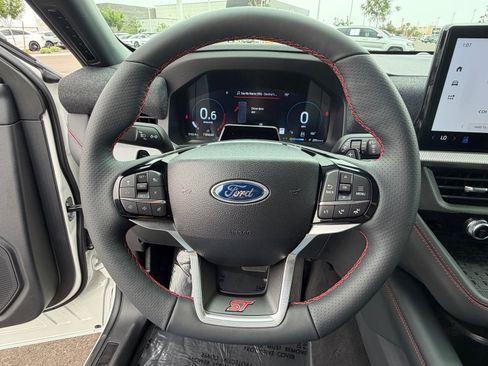 Used 2025 Ford Explorer ST w/ Sun And Sound Package AWD/4WD image 20