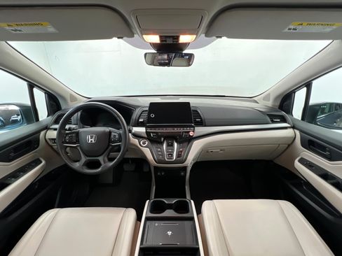 Used 2025 Honda Odyssey EX-L image 10