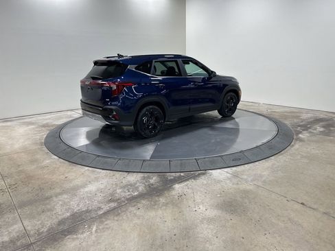 New 2026 Kia Seltos EX image 5