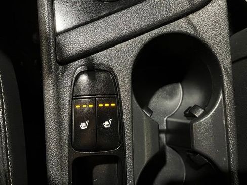 Used 2018 Kia Niro EX image 35