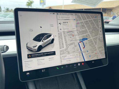 Used 2022 Tesla Model Y Performance AWD/4WD image 15
