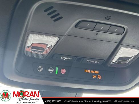 Certified 2023 Chevrolet Traverse LT FWD image 29