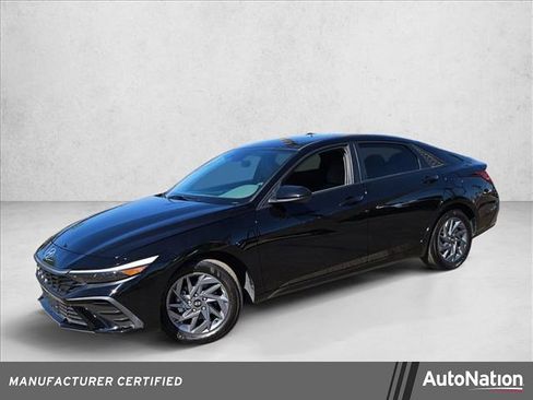 Certified 2024 Hyundai Elantra SEL image 1