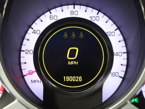 Used 2010 Cadillac SRX Premium image 6