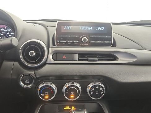 Used 2018 FIAT 124 Spider Classica image 12