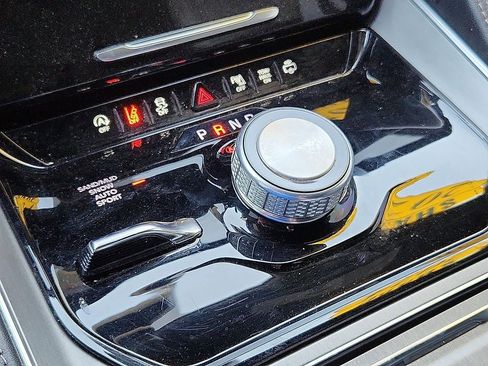 Used 2024 Jeep Wagoneer Series II image 21