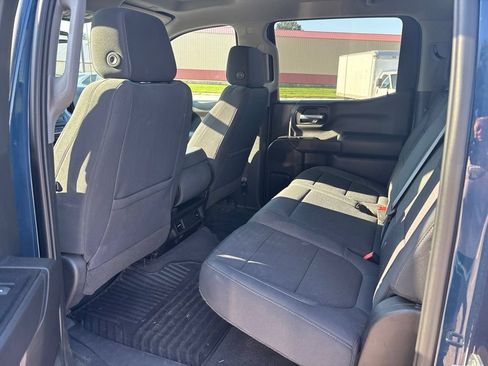 Used 2022 Chevrolet Silverado 1500 Custom w/ Safety Confidence Package AWD/4WD image 13