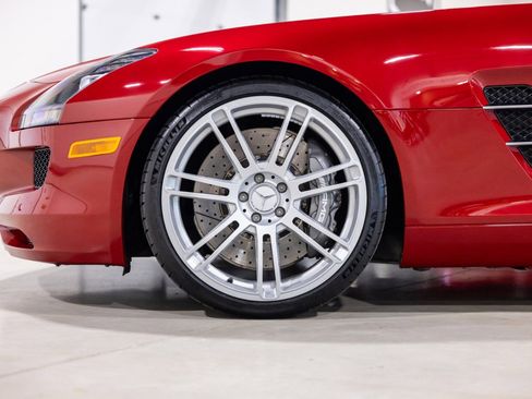 Used 2012 Mercedes-Benz SLS AMG Coupe image 19