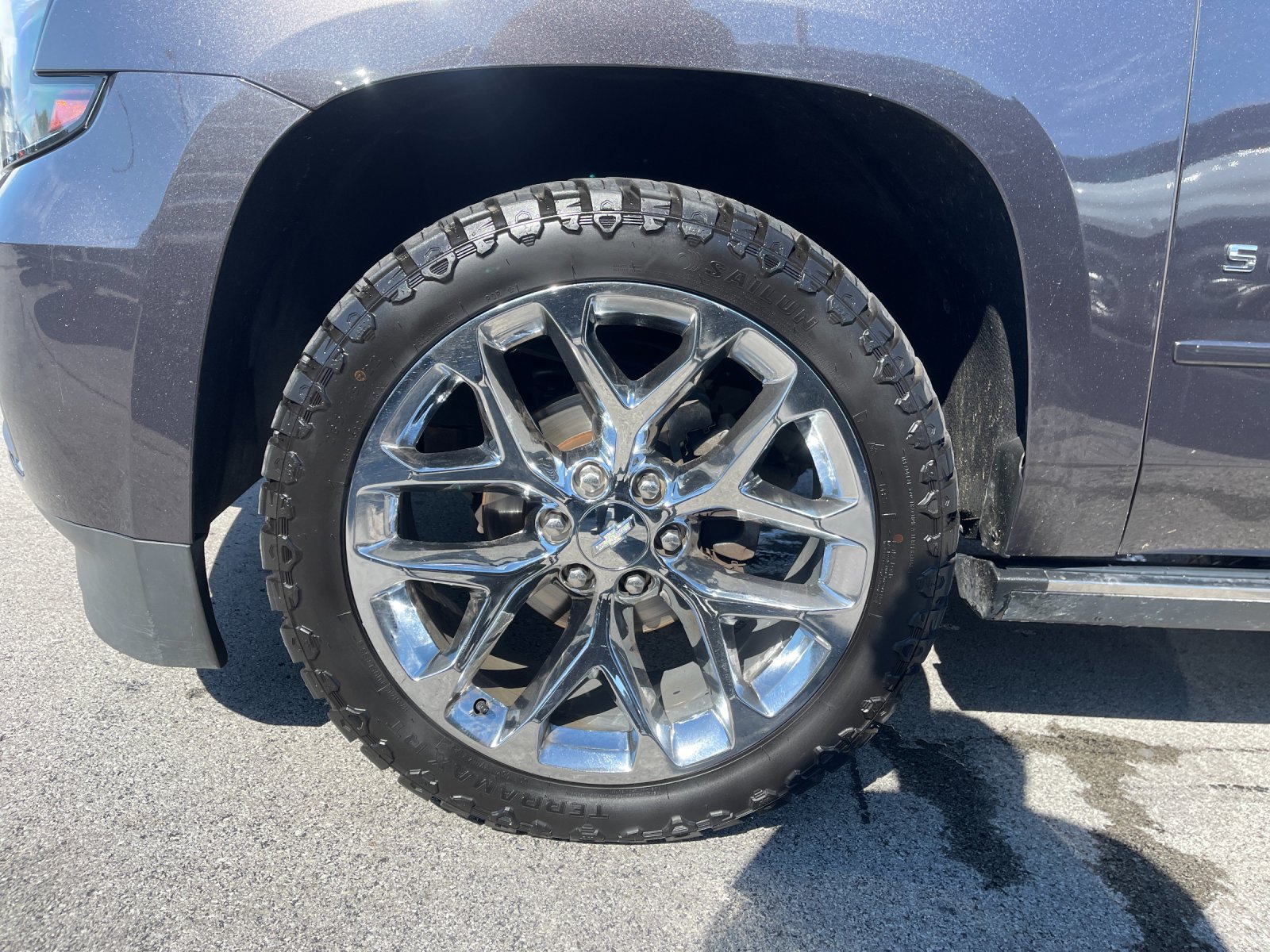 Used 2018 Chevrolet Suburban Premier AWD/4WD image 37