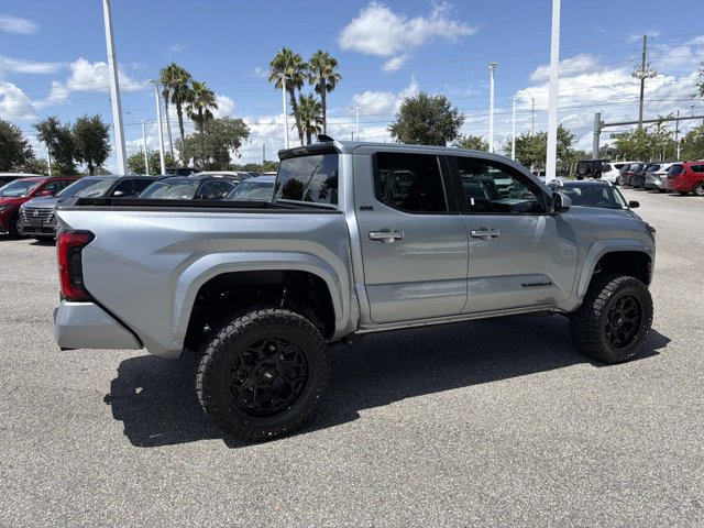 Used 2026 Toyota Tacoma SR5 AWD/4WD image 2