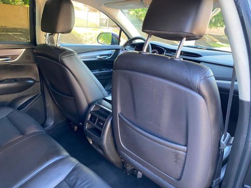 Used 2017 Cadillac XT5 Premium Luxury FWD image 48