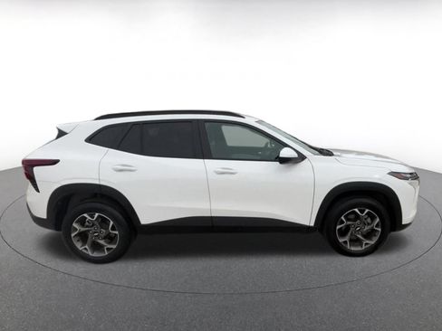 Used 2025 Kia K4 FWD image 16