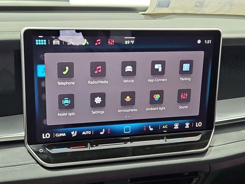 New 2026 Volkswagen Tiguan SE FWD image 20