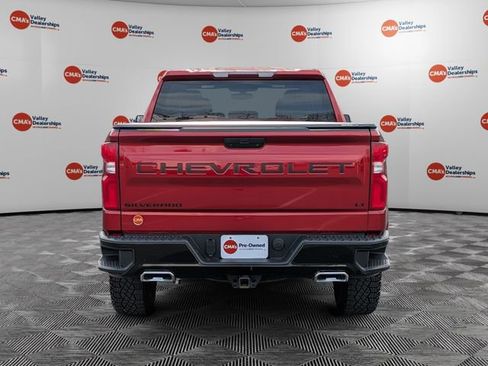 Used 2022 Chevrolet Silverado 1500 LT Trail Boss w/ LPO, Dark Essentials Package AWD/4WD image 6