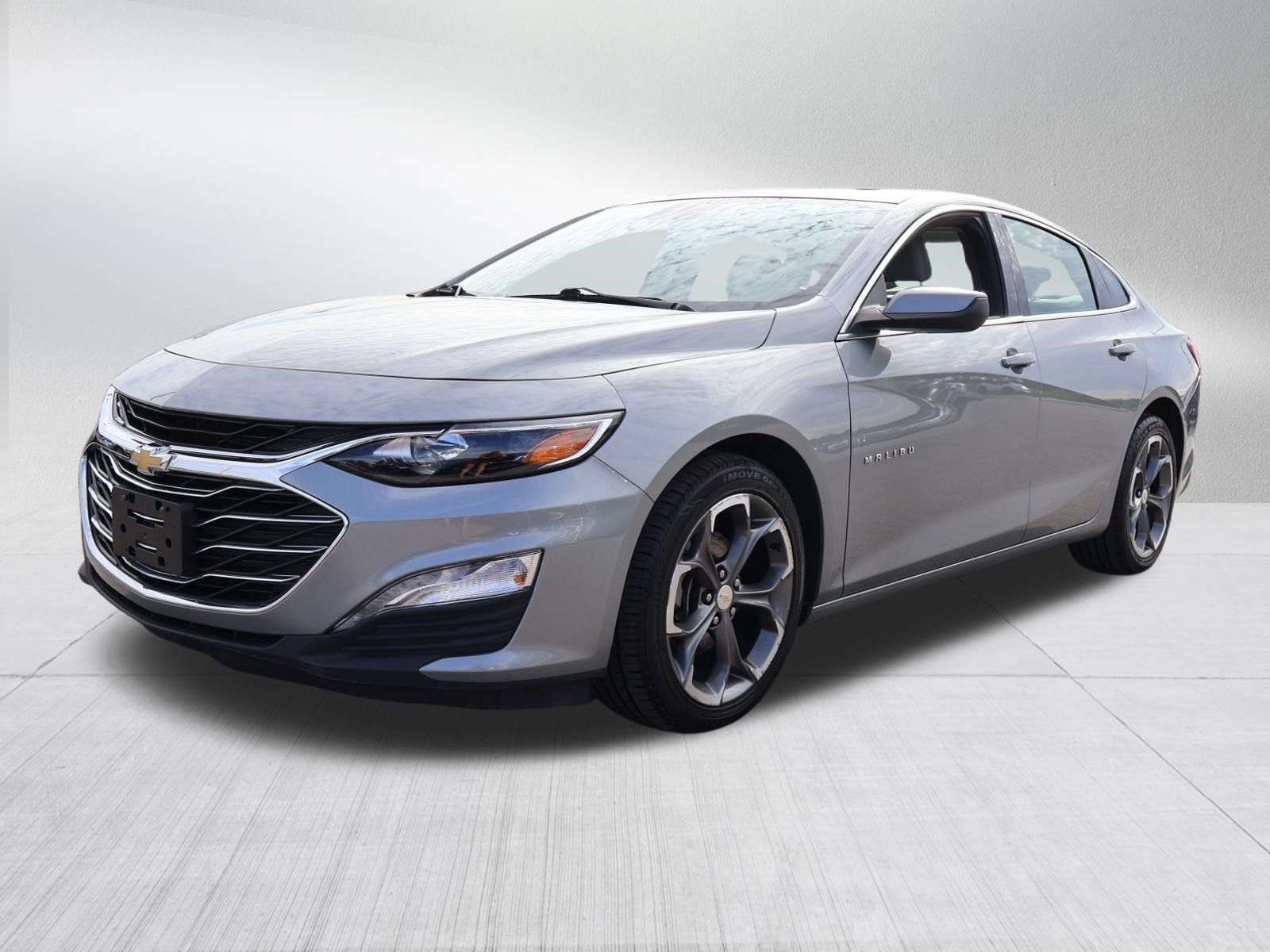 Used 2024 Chevrolet Malibu LT FWD image 3