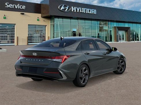 New 2026 Hyundai Elantra Sport image 4