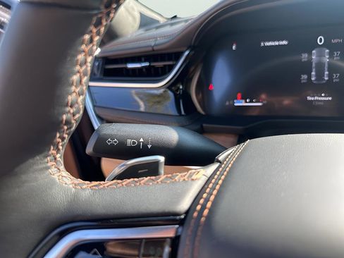 New 2025 Jeep Grand Cherokee Summit image 32