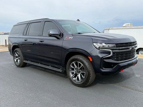 Used 2023 Chevrolet Suburban Z71 w/ Z71 Off-Road Package image 11