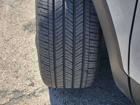 Certified 2022 Kia Telluride EX w/ EX Premium Package image 10