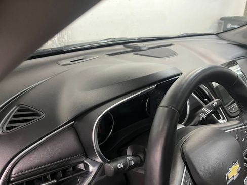 Used 2024 Chevrolet Malibu LT image 36