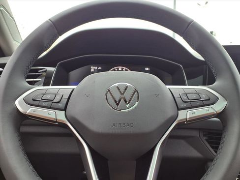 New 2026 Volkswagen Jetta SE image 22