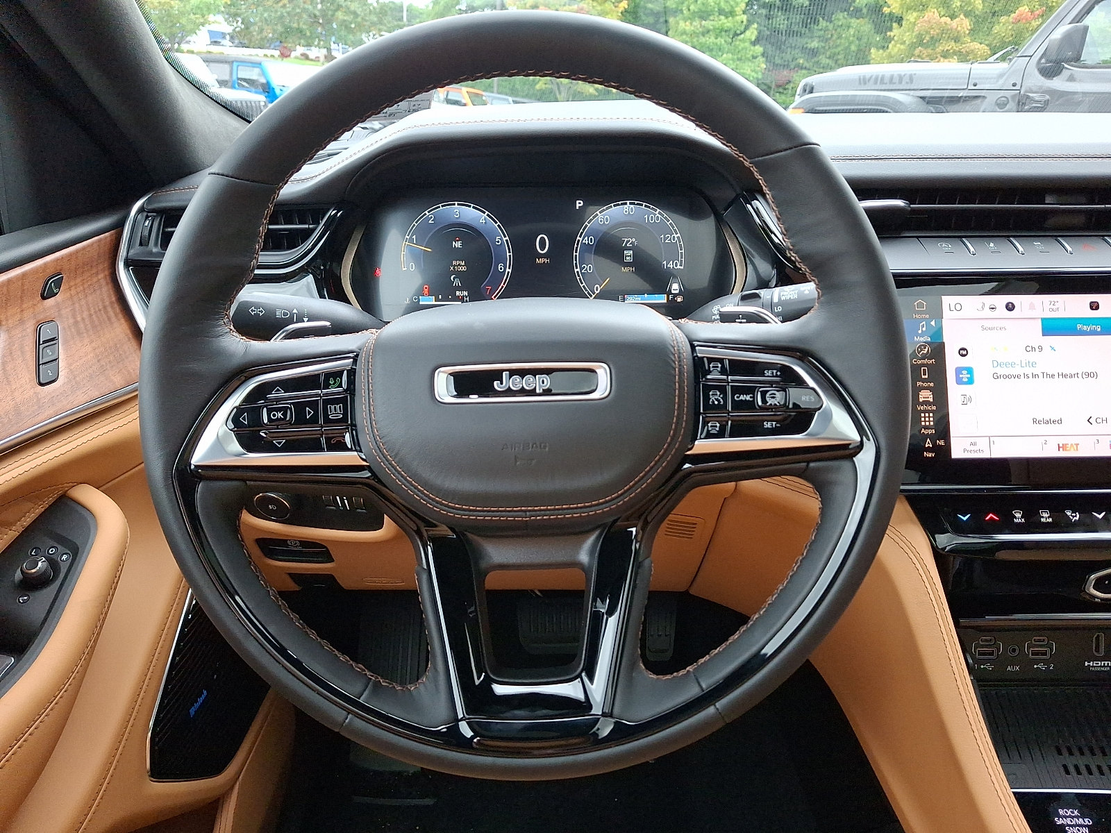 New 2027 Jeep Grand Cherokee Summit AWD/4WD image 15