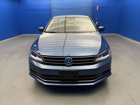 Used 2017 Volkswagen Jetta S FWD image 2